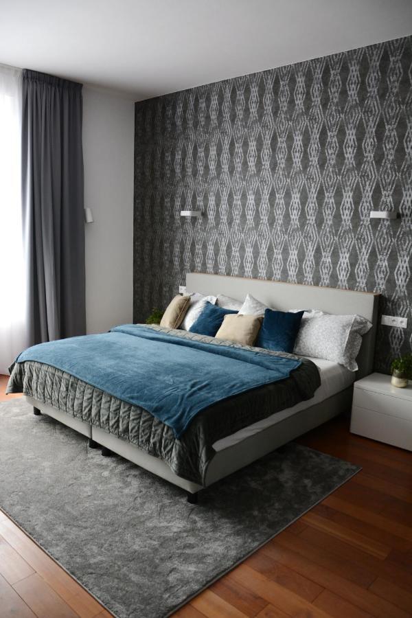 Premium apartment near Banská Bystrica square with two big bedrooms Esterno foto