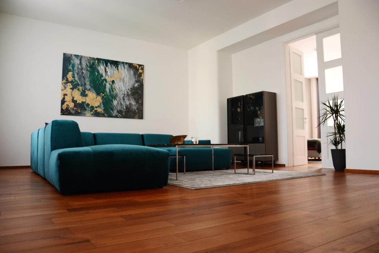 Premium apartment near Banská Bystrica square with two big bedrooms Esterno foto