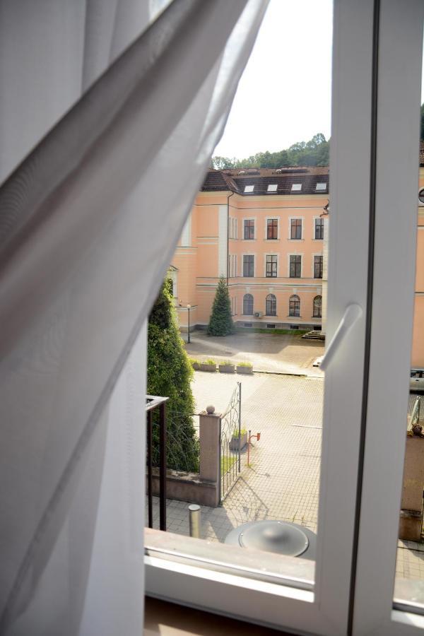 Premium apartment near Banská Bystrica square with two big bedrooms Esterno foto
