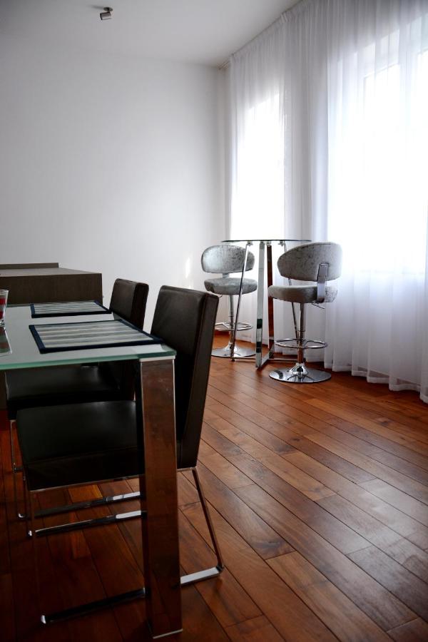 Premium apartment near Banská Bystrica square with two big bedrooms Esterno foto